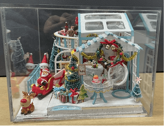 artistic decorations